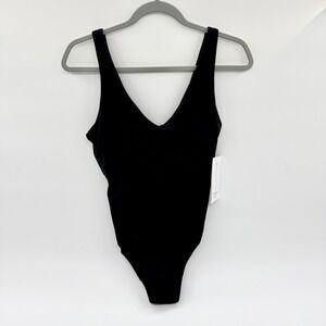 Athleta Hampton One Piece Swimsuit Black Twist Back V-Neck Size Small Petite NWT